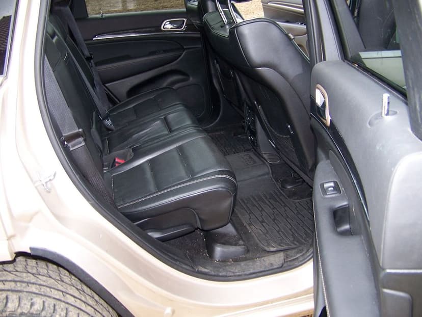 Jeep grand cherokee OVERLAND 3.0 Salon polska