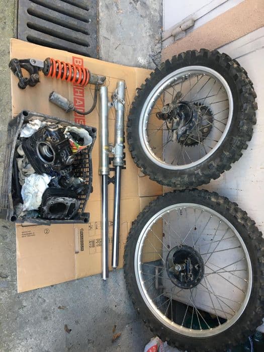 Honda XR200R 1983 rok XR200 - części