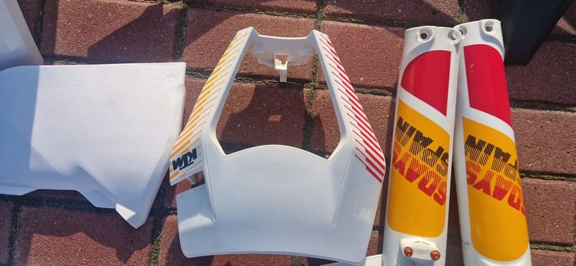 Sprzedam plastiki KTM HISZPANIA