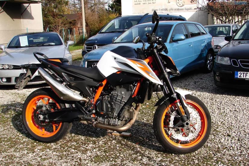 KTM 890 Duke R