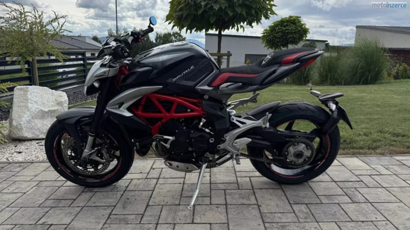 MV Agusta Brutale 800