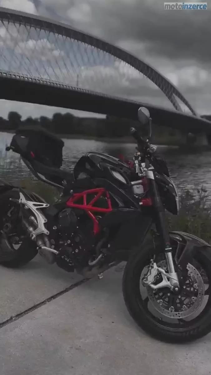 MV Agusta Brutale 800