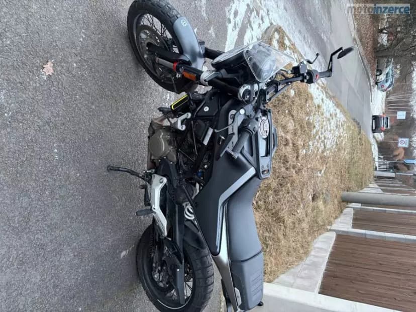 Husqvarna Svartpilen 125