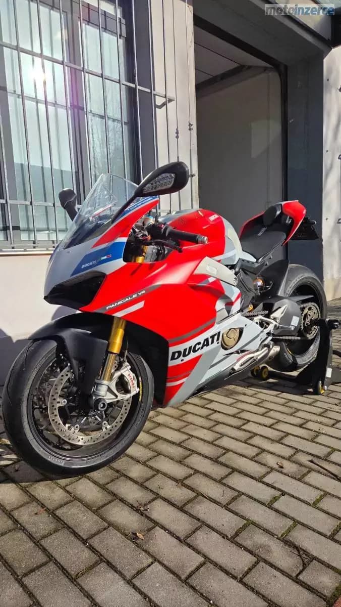 Ducati Panigale V4 S