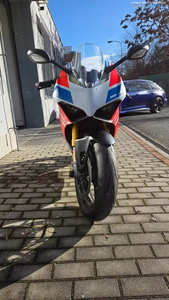 Ducati Panigale V4 S