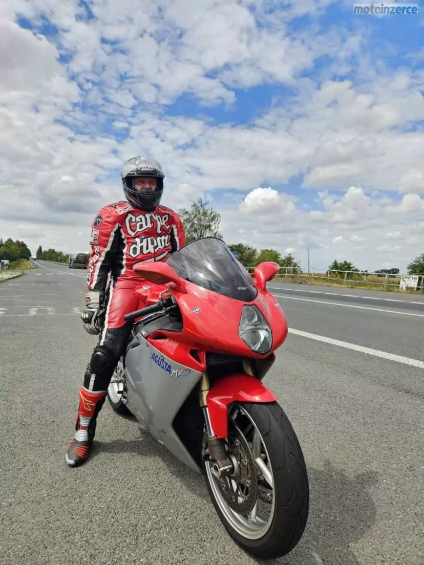 MV Agusta F4 1000 R 1+1