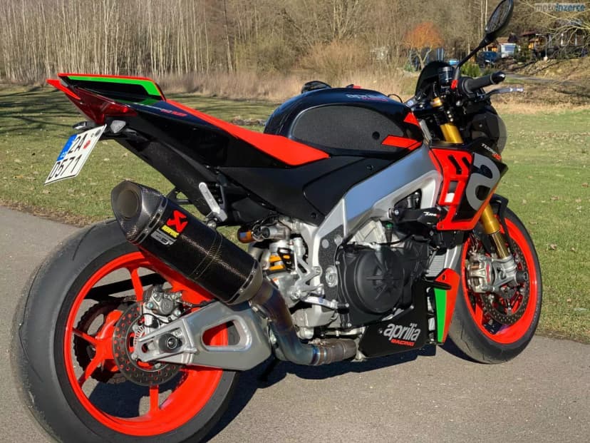 Aprilia Tuono V4 1100 Factory