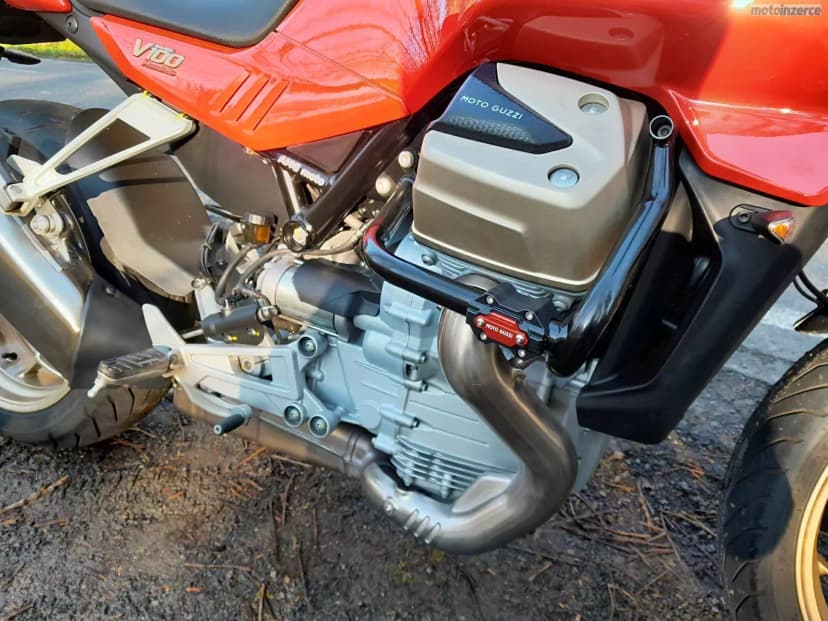 Moto Guzzi V 100 Mandello