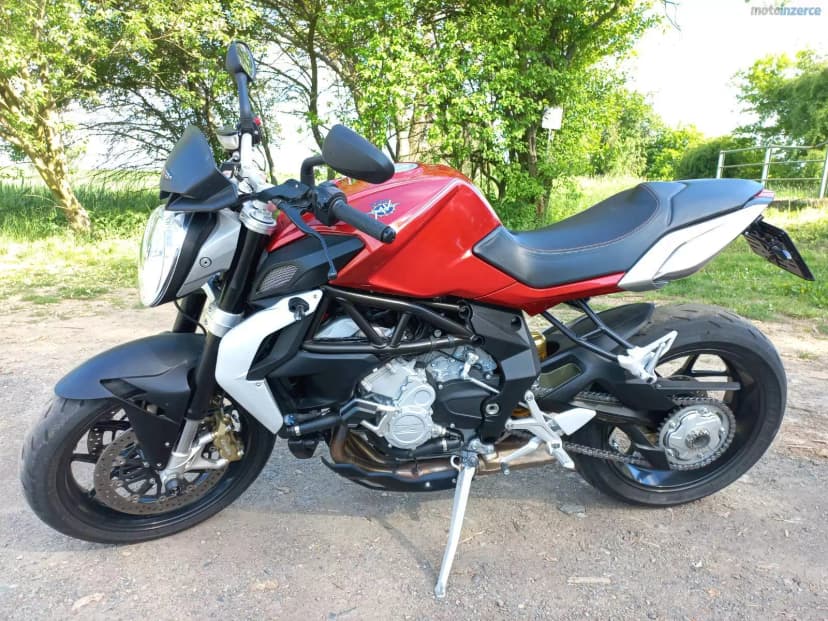 MV Agusta Brutale 800