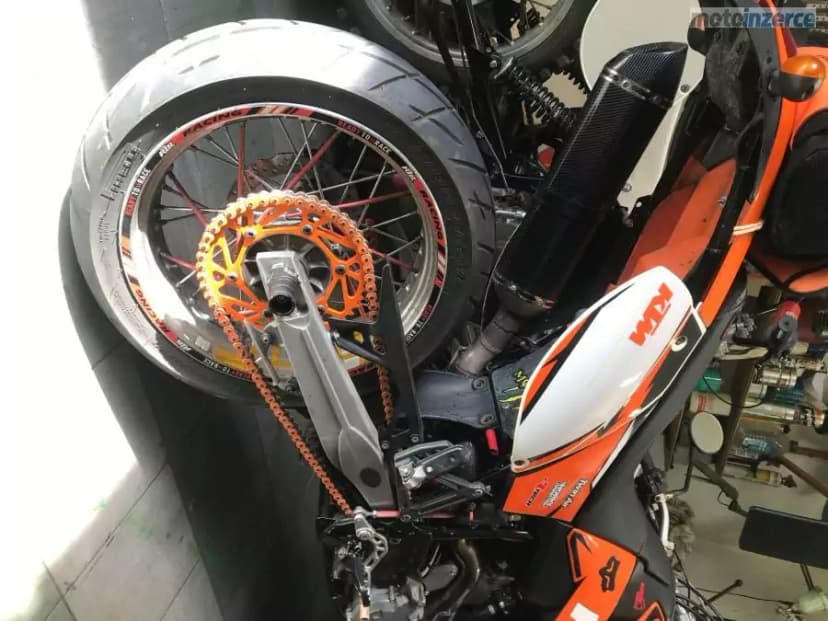 KTM 640 LC4 Supermoto