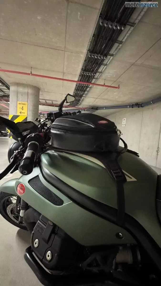 Moto Guzzi Griso 1200 SE
