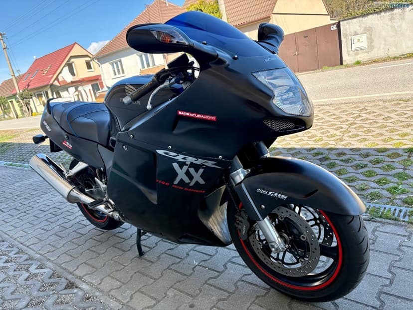 Honda CBR 1100 XX Super Blackbird