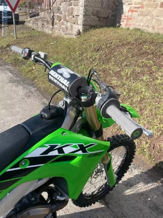 Kawasaki KX 250 F