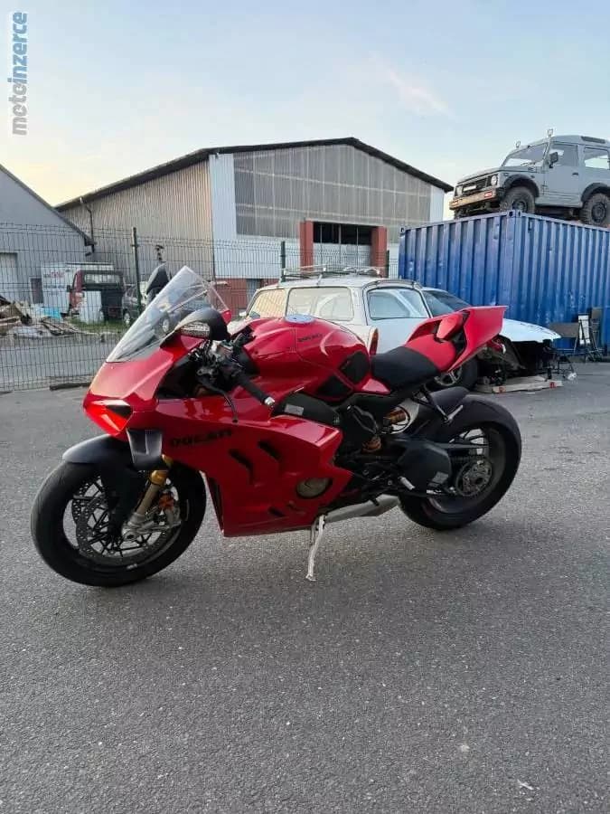 Ducati Panigale V4 S