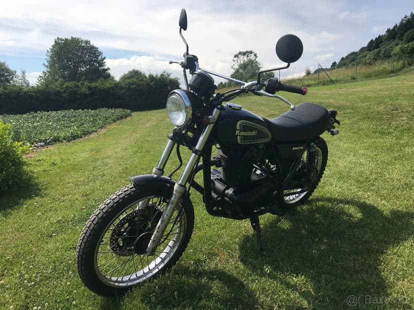 Kawasaki TR 250