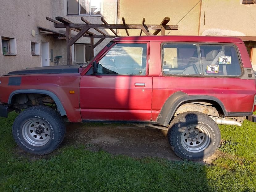 Nissan patrol Y60.