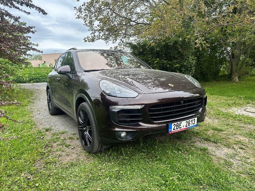 Porsche Cayenne 3.0, V6.