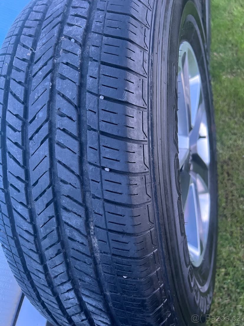 Nové kola Jeep Wrangler 255/70R18 113T Prodám kola Je