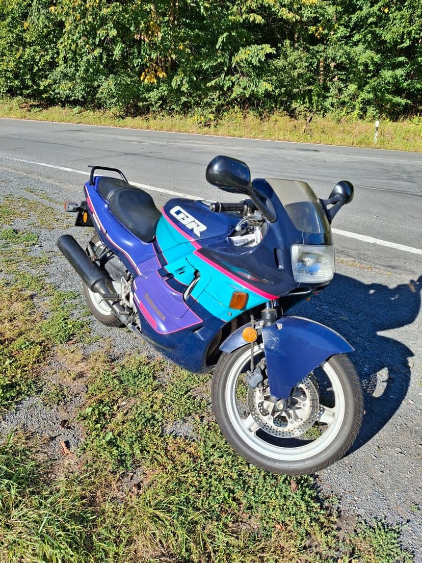 Honda CBR500F