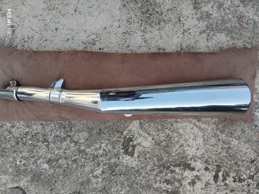 Suzuki GSX 1400 - originální výfuk pěkný