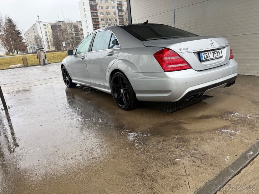 Mercedes Benz S63 AMG