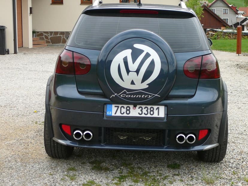 VW Golf Country