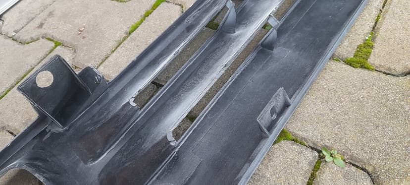 Ford Sierra  - přední maska