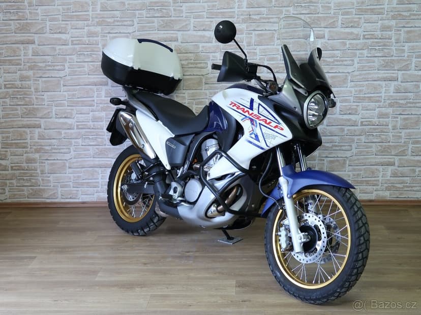 Honda XL700V Transalp ABS původ ČR, 1.majitel, 1700km, DPH