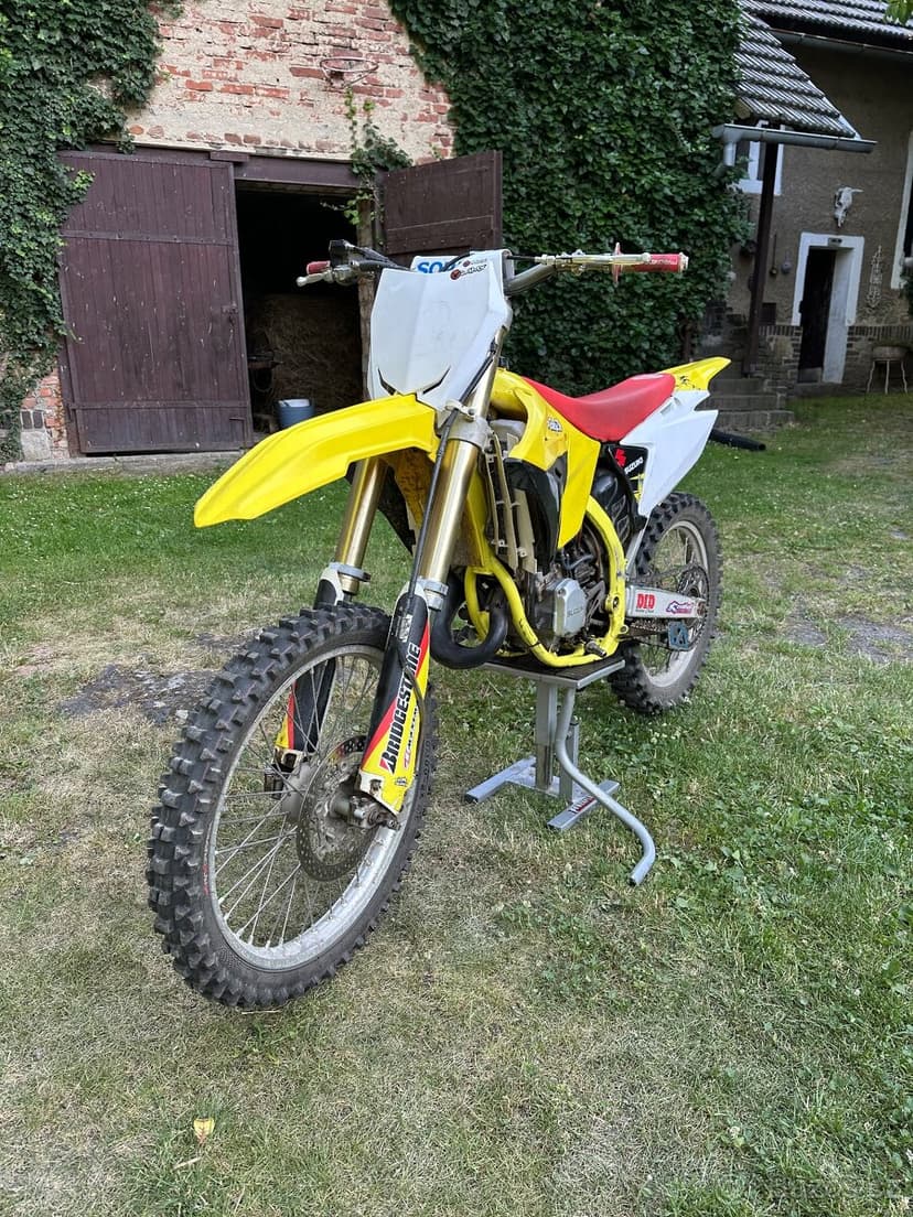 Suzuki rm 125