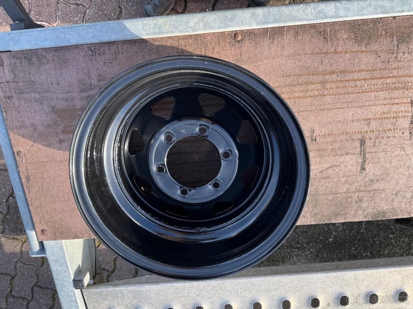 Prodám ocelové disky Nissan patrol