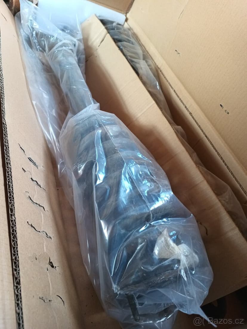 Jeep Grand Cherokee WK2 2014 pružiny a tlumiče