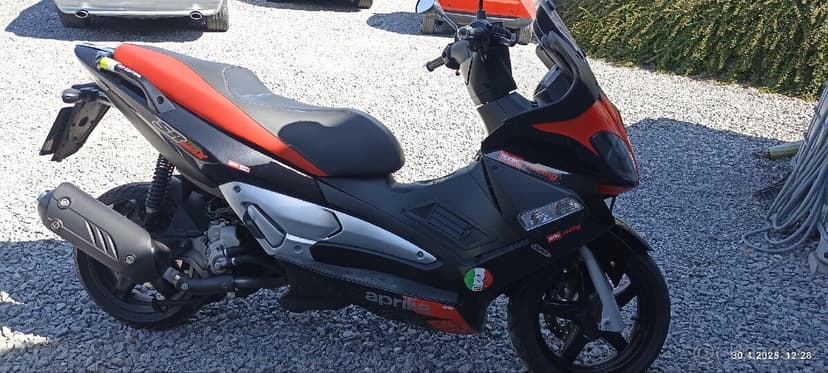 Aprilia SR MAX 300i, r.v.2013