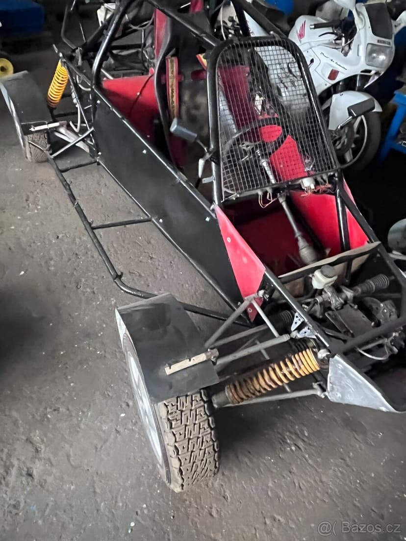 BUGGY  s příslušenstvím