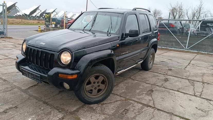 Jeep Cherokee KJ 2.5CRD 3.7 V6 155kW typ motoru K rok 2002