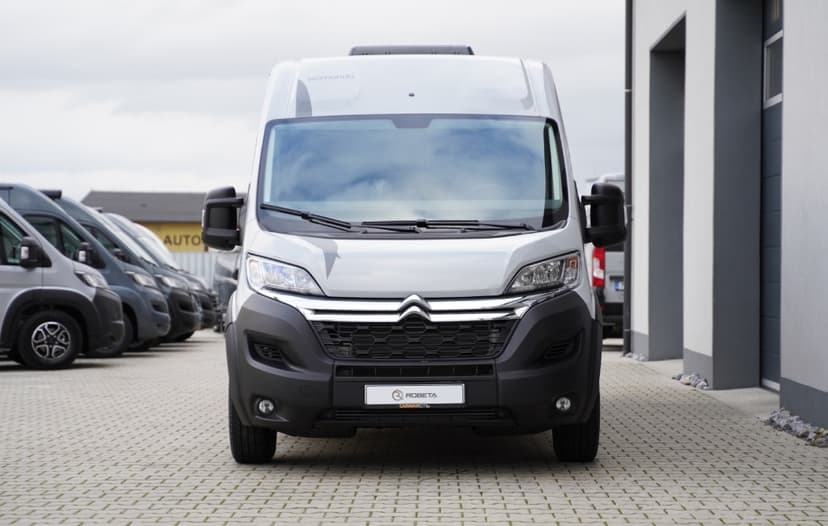 Robeta Womondo Sphinx sleva 231 000 Kč