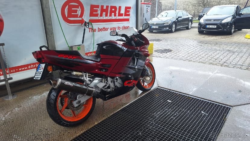 HONDA CBR 600 F