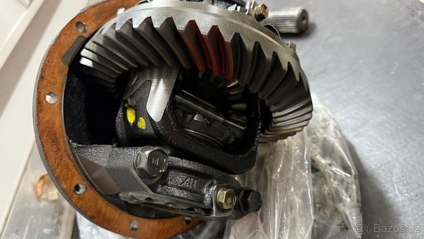 Diferenciáli na HZJ 79 Land Cruiser