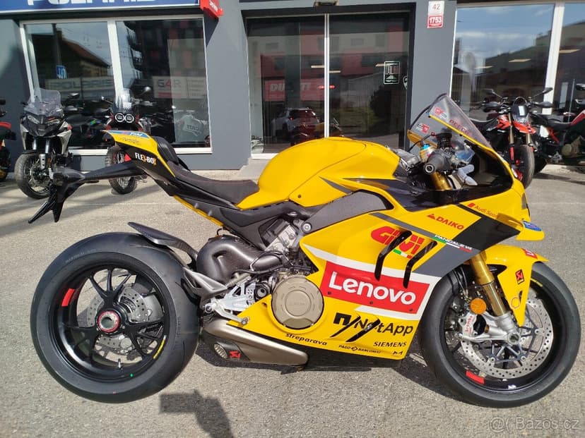 Ducati Panigale V4 BAGNAIA 2023 WORLD CHAMPION REPLICA, AKCE