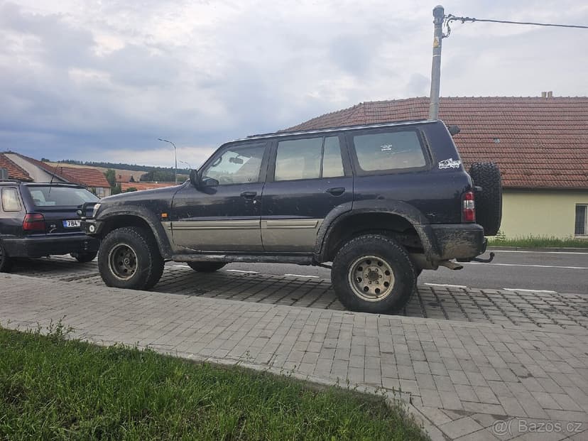 Nissan Patrol Y61 2.8