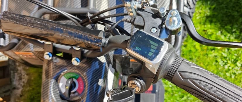 Nová elektrická čtyřkolka 6" M-Hunter 1200w Carbon