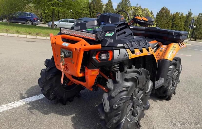 Čtyřkolky Polaris SportsMan High-Lifter 100cp