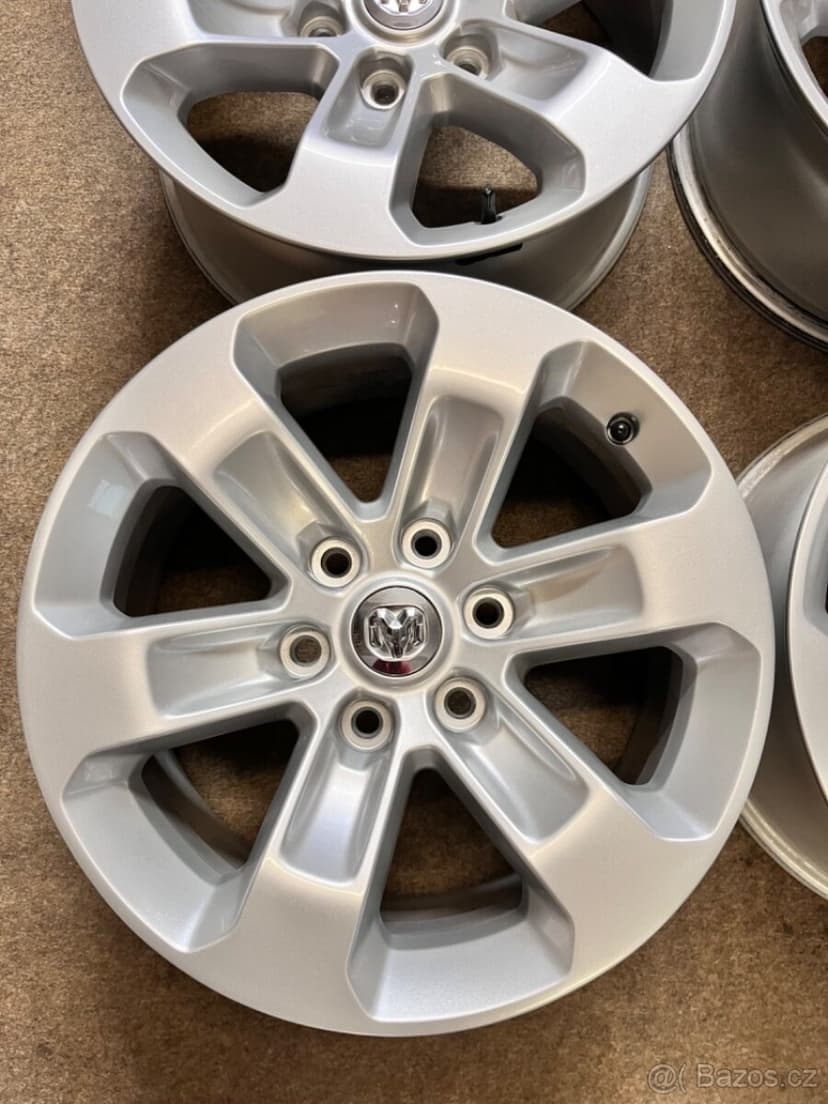 6x139.7 R18 ORIGINÁL Alu Dodge RAM 1500 + senzor - TOP