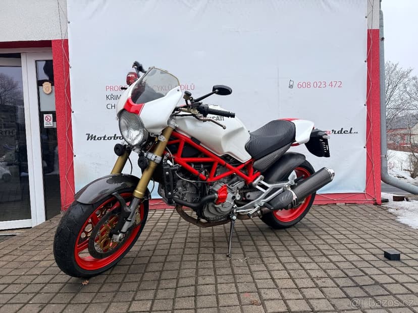 Ducati Monster S4 916