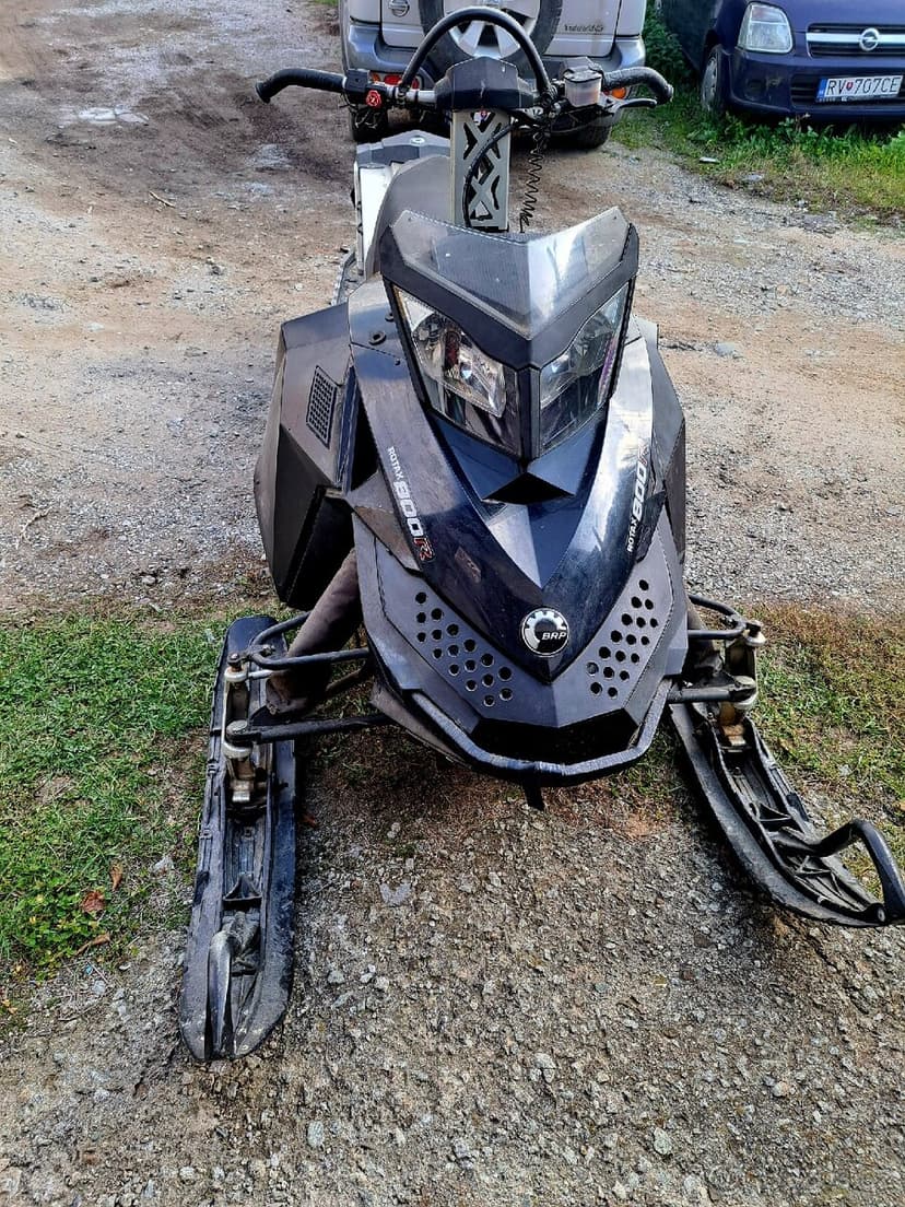 Ski doo summit R 800