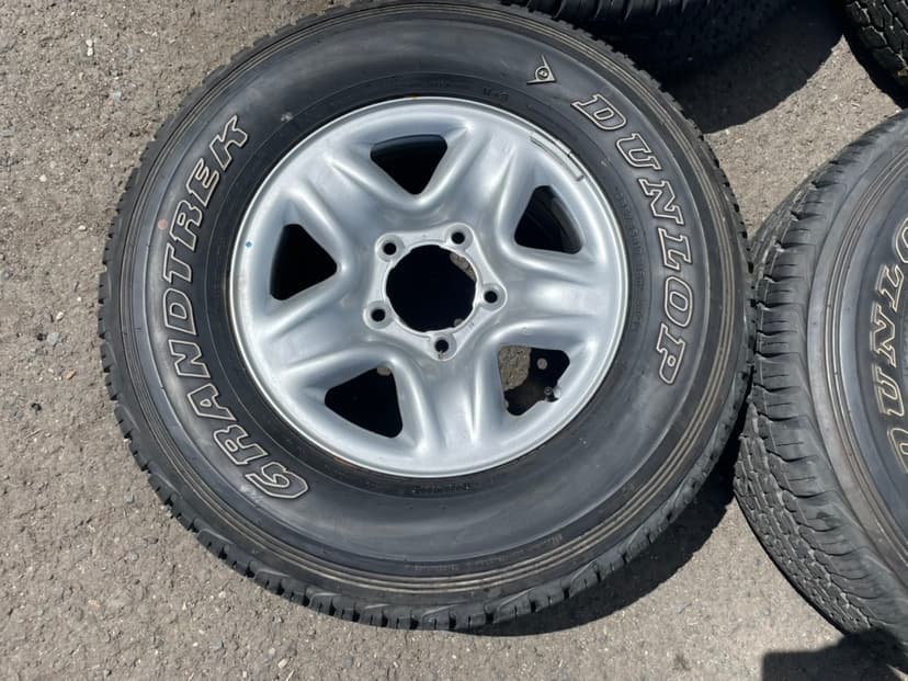 zánovní sada kol TOYOTA LAND CRUISER