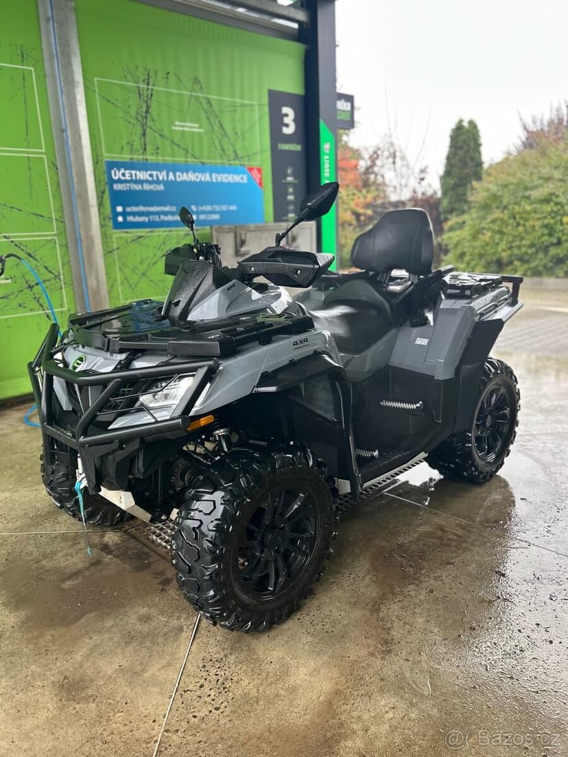 Čtyřkolka CF Moto 850XC