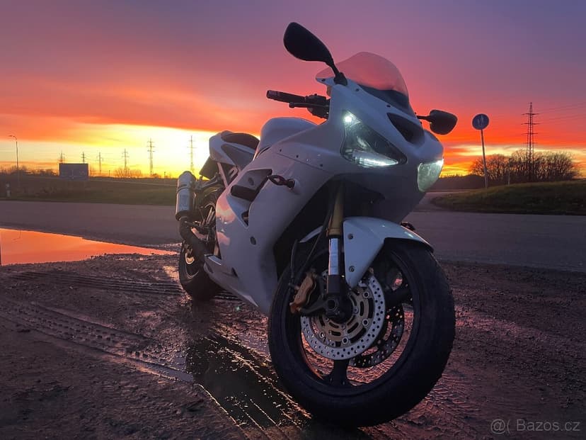 Kawasaki zx6r 636