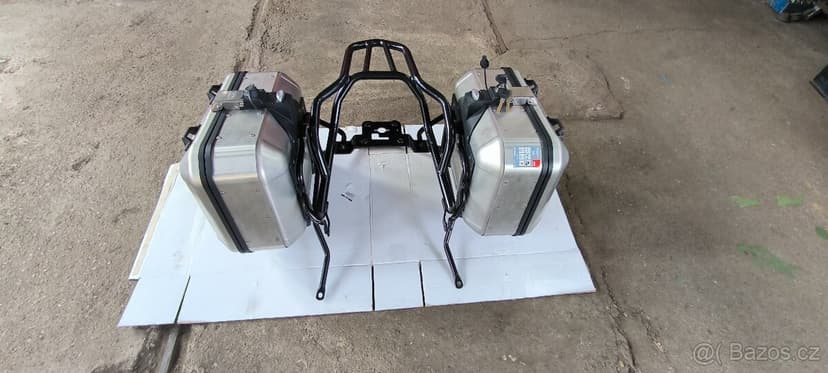 Kufry givi Dolomiti 30l a držák kufru