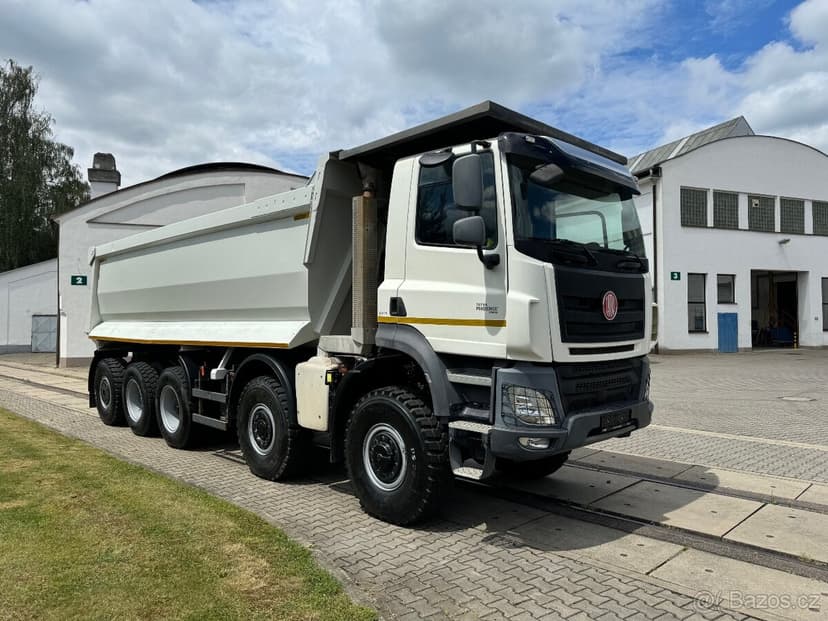 TATRA PHOENIX 10x6 S1