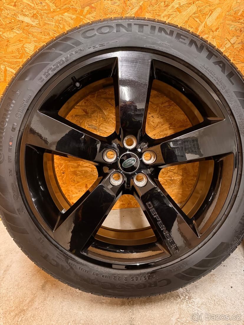 ORIG.LAND ROVER DEFENDER R22 275/45/22 NOVE